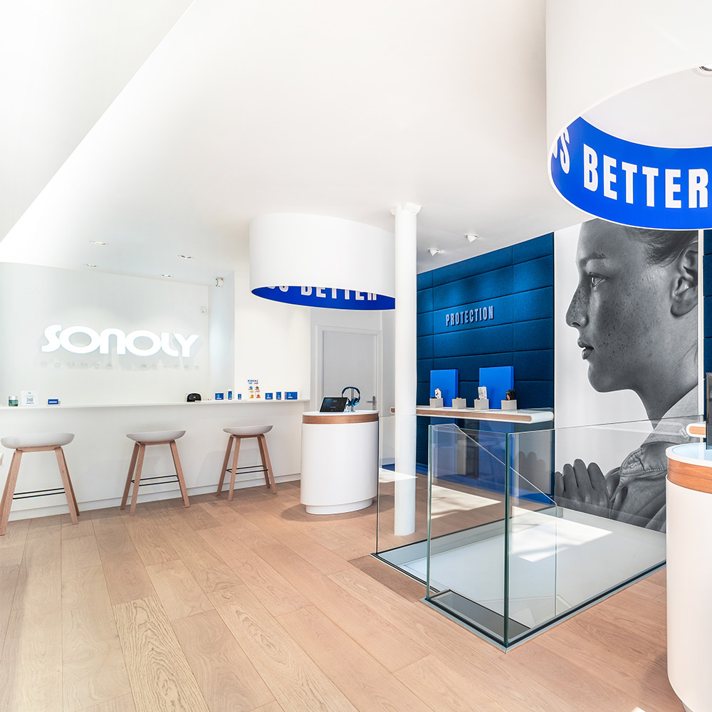 Sonoly-sounds-better-audiologistes-casques-hd-appareils-auditifs-protection-auditive-Photos-magasin-SONOLY-Paris-14-Alesia-Image-6